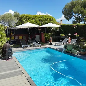les-la-cadiere-dazur.fr-provencehotel.com/